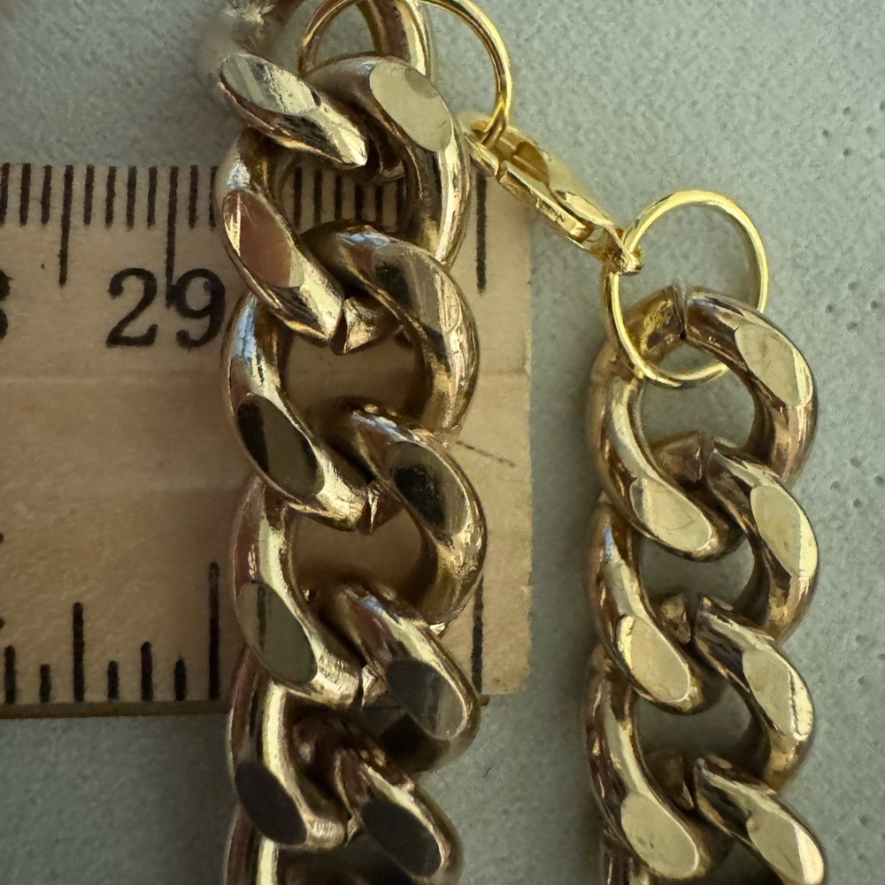 Chunky Gold Cuban Chain Necklace - Bold Cuban Link - Picture 6 of 6